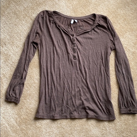 Old Navy Medium Top - Picture 3 of 5